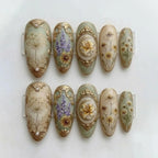 Handmade Elegant Floral Nails | Gold Frame, Wildflower & Botanical Art | Vintage Style Nail Set