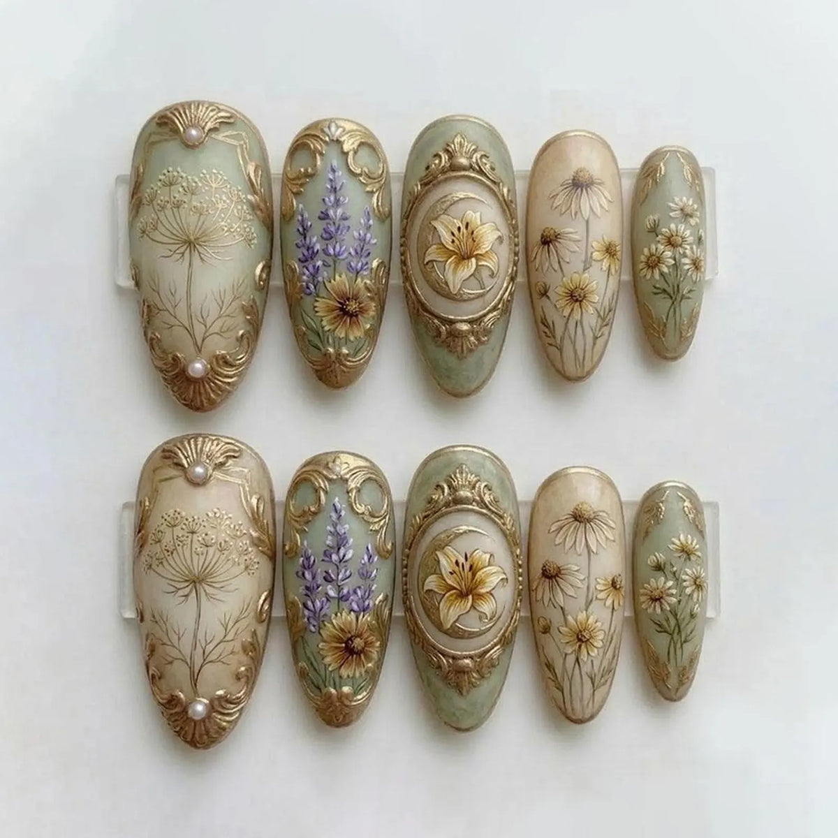 Handmade Elegant Floral Nails | Gold Frame, Wildflower & Botanical Art | Vintage Style Nail Set